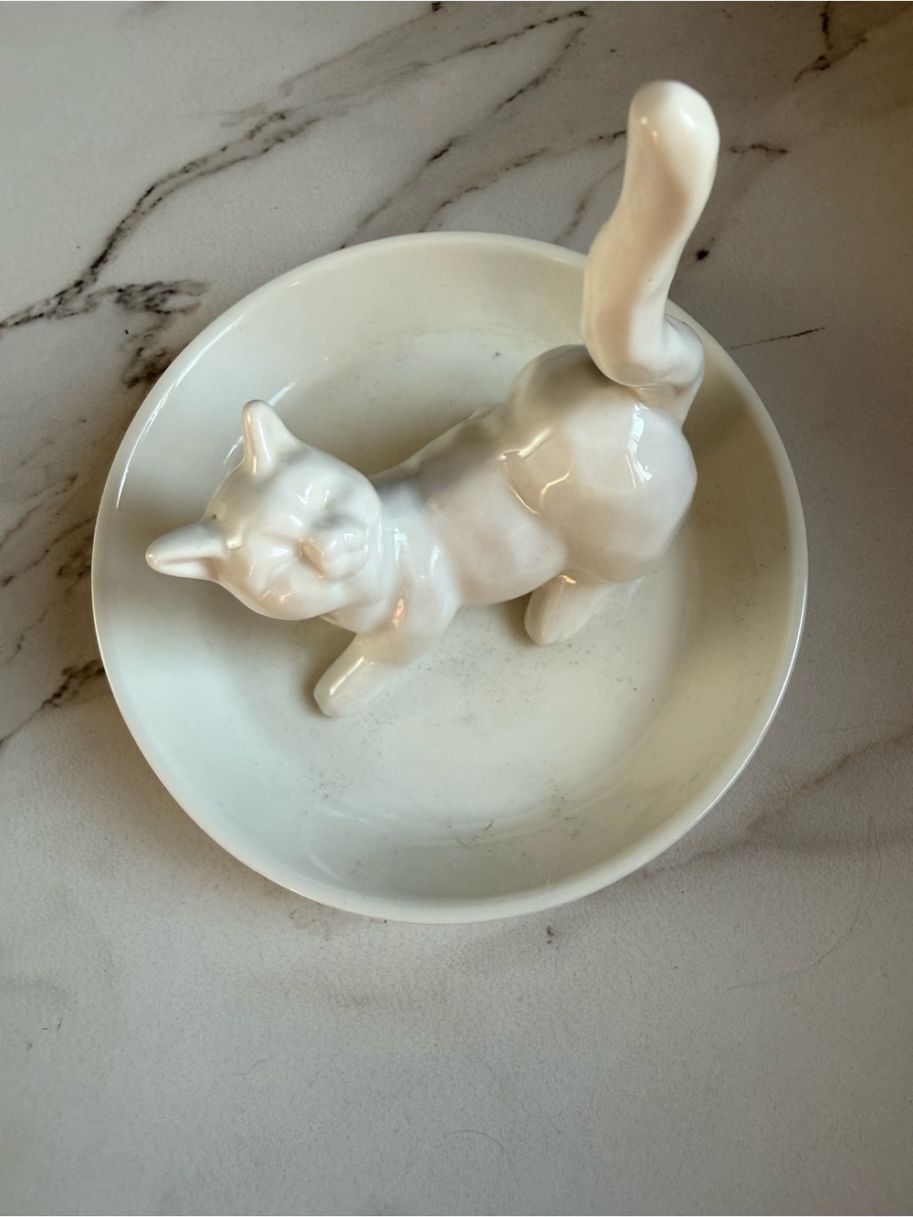 White Ceramic Cat Ring Dish Jewelry Holder - Picture 2 of 4
